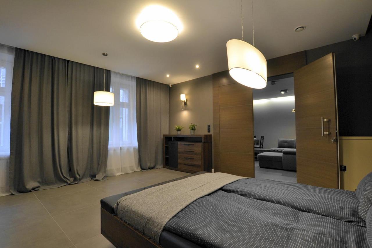 Apartament Platynowy - Centrum Gliwic Z Parkingiem 格利维采 外观 照片
