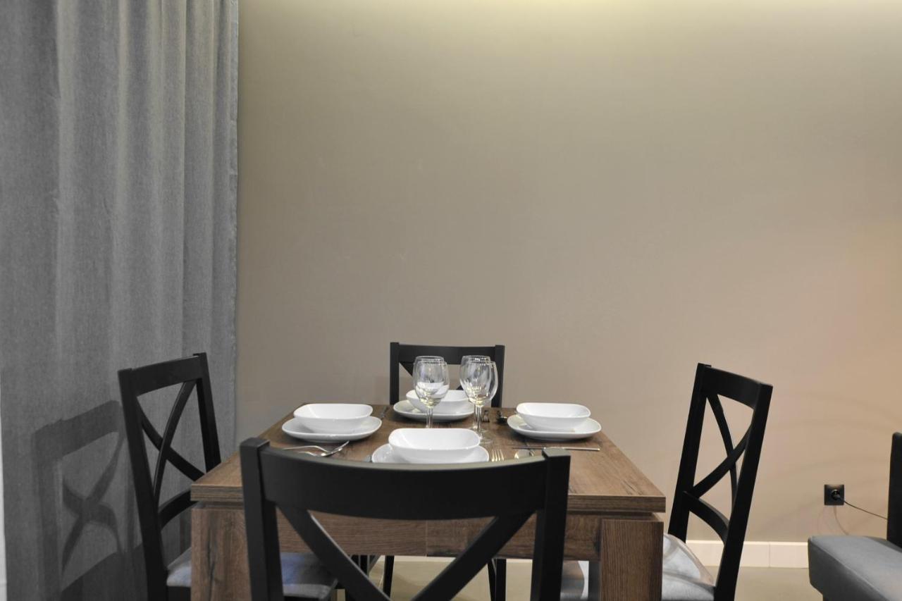 Apartament Platynowy - Centrum Gliwic Z Parkingiem 格利维采 外观 照片