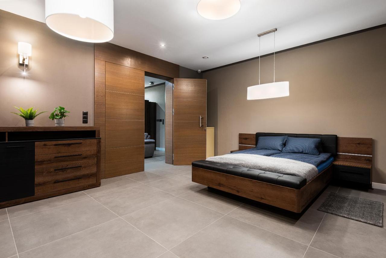 Apartament Platynowy - Centrum Gliwic Z Parkingiem 格利维采 外观 照片