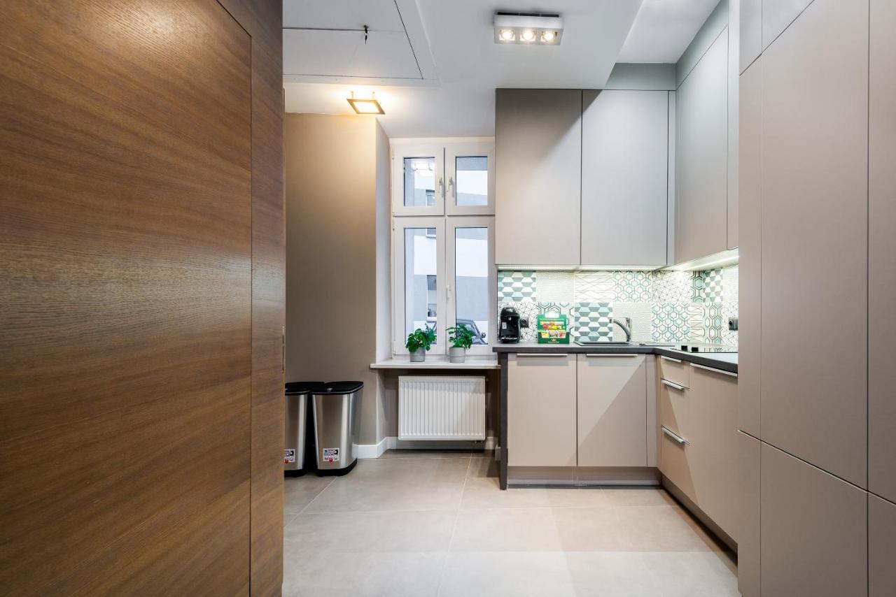 Apartament Platynowy - Centrum Gliwic Z Parkingiem 格利维采 外观 照片