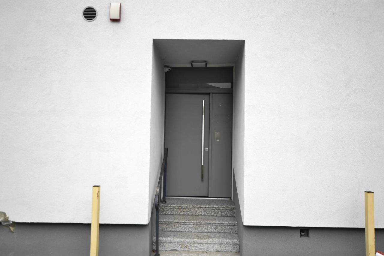 Apartament Platynowy - Centrum Gliwic Z Parkingiem 格利维采 外观 照片